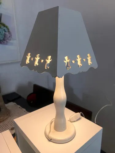 Luminária para quarto de bebê 
