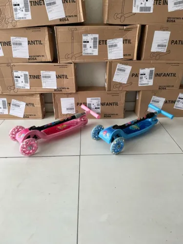 Patins Infantil 3 Rodas com LED - Rosa e Azul