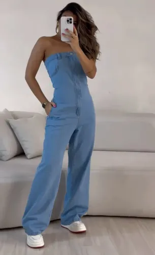 Macacão Jeans - Última Tendência