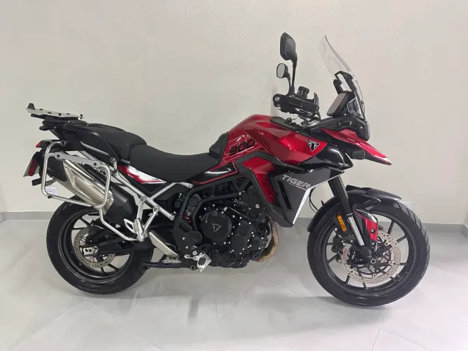 Tiger 900 GT Pro 2025  1 mil kms rod . 