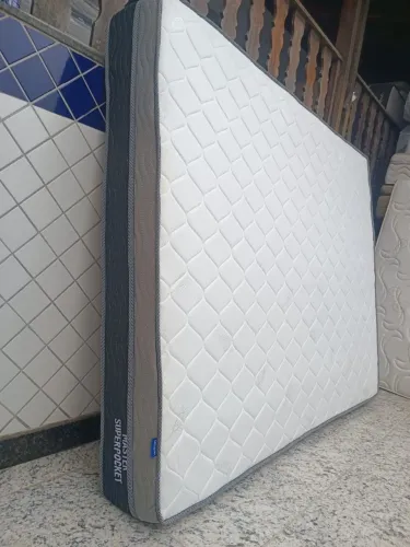 Colchão Queen Master Ortobom , aceito cartão e entrego grátis 