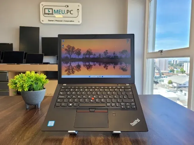 Notebook Lenovo ThinkPad X280 | Core i5 | 8ª Geração | 256GB | 8GB DDR4 | 12.5"