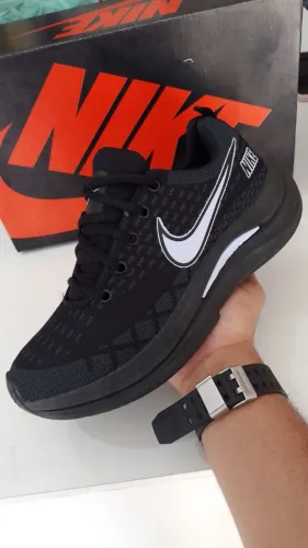 Tênis masculino e feminino