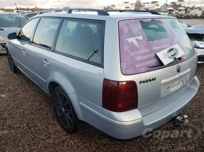 Sucata PASSAT VARIANT 1.8 1998 Para Retirada de Peças 