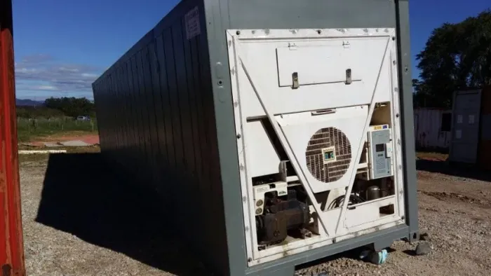 Reefer 40 Pés com Maquinário