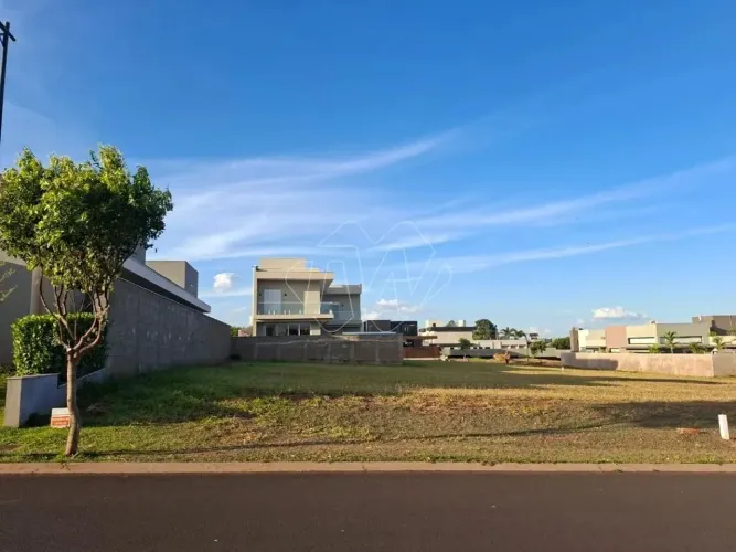 Venda de Terreno / Condomínio na cidade de Araraquara