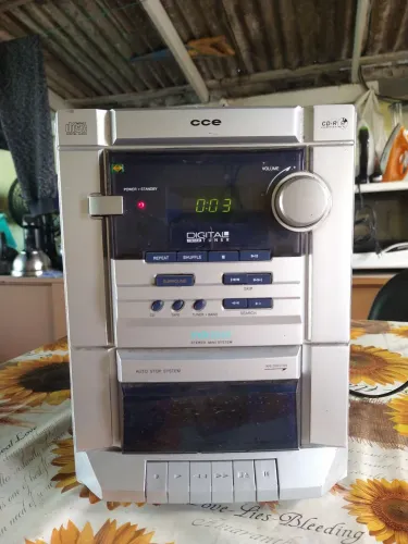Som CCE MDK222S p/ peças ou conserto.
