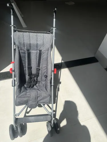 Vendo carrinho guarda chuva 