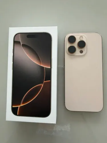 iPhone 16 Pro - Desert Gold 