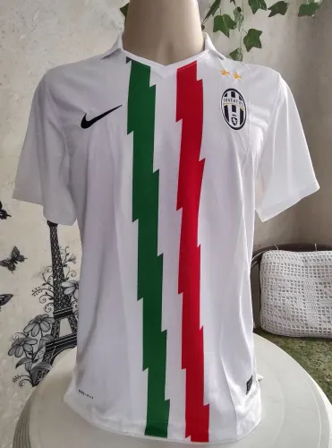 Camisa de Futebol Nike Juventus 2010/2011 Uniforme 2/Away