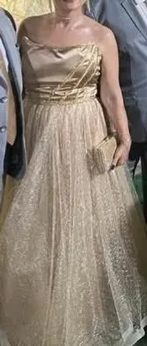 Vestido de festa dourado ideal madrinha ou formanda
