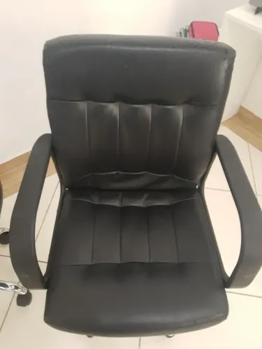 Cadeira Giratória Preta