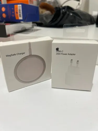 Carregador por indução + Fonte turbo usb-C 20W