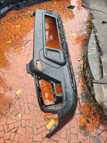 Para-choque Renegade inferior 22/25