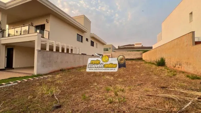 Terreno à venda, 396 m² por R$ 850.000,00 - Flamboyant Residencial Park - Uberaba/MG
