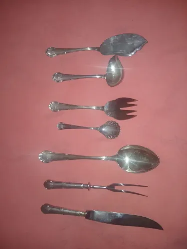 Talheres wolff com logomarca já veio de fábrica. H.0 nao foi gravado veio sim .prata 90.