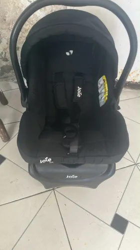 Bebê conforto JOIE