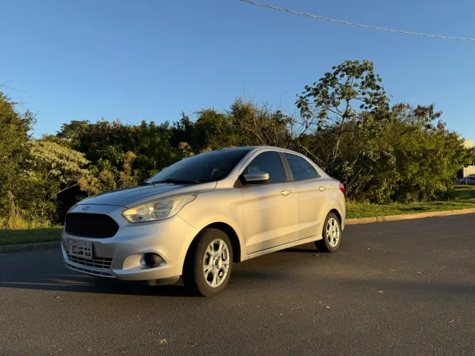 Ford KA+ Sedan 1.5 SEL 16V Flex 4P 2015