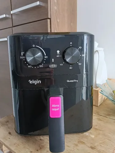 Fritadeira elétrica Air Fryer Elgin Quad Fry 4,2 Litros 1.400W Preta