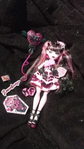 Draculaura 1600