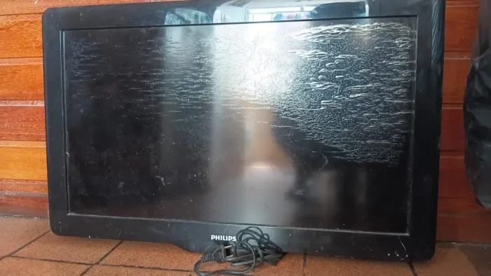 TV com defeito
