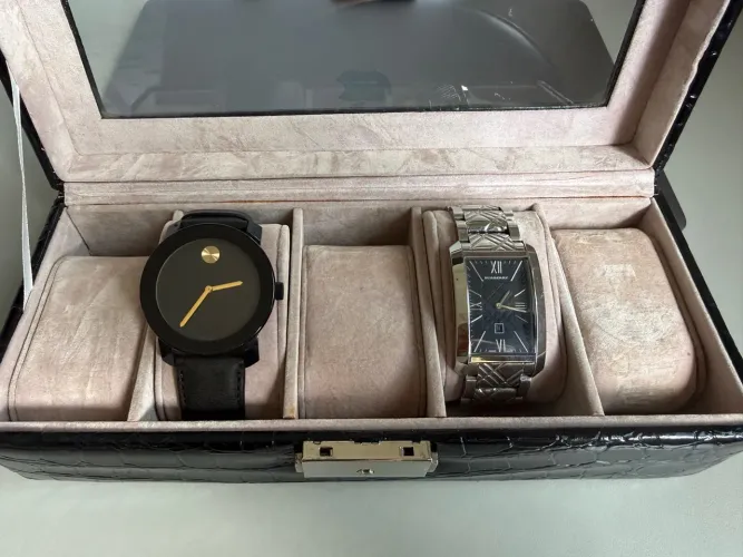 Relógios Burberry e Movado