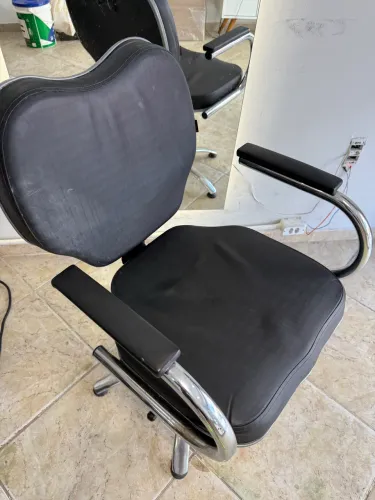 Cadeiras para Salão de Beleza/Barbearia - Estrutura em Alumínio