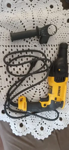 Martelete Perfurador Rompedor DeWalt D25133K Original - Profissional