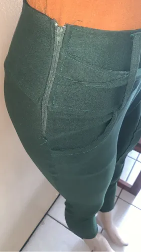 Calça verde
