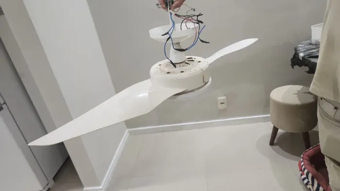 Ventilador de teto leroy