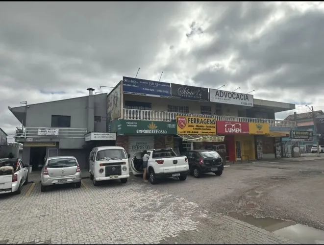 Container em ótimo ponto comercial