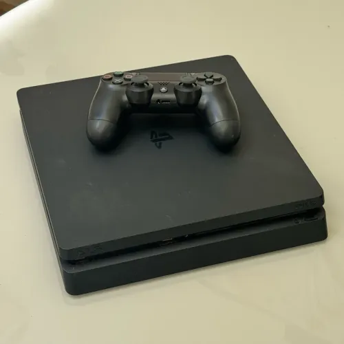 PS4 Slim Desbloqueado
