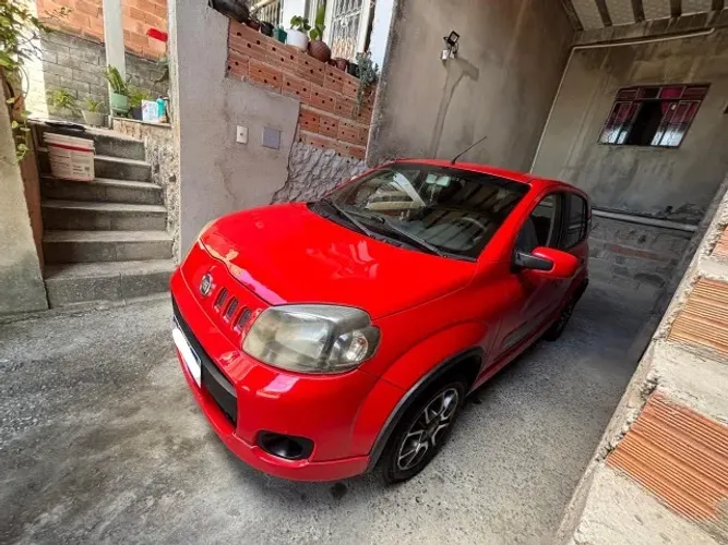 Fiat Uno Sporting 1.4 EVO Fire Flex 8V 4P 2012