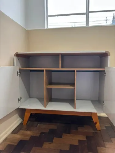 Aparador Buffet com 2 Portas e Nichos