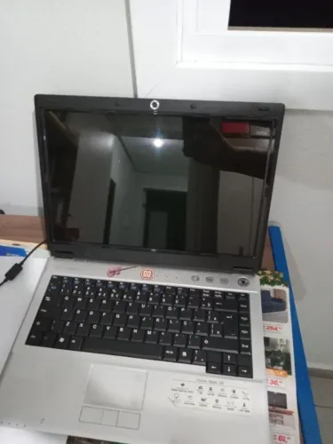 Notebook Positivo Z85 Com Defeito, para Conserto ou Retirada De Peças
