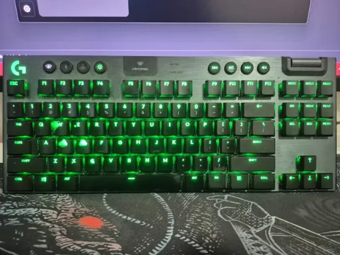 Teclado mecanico Logitech G915 TKL