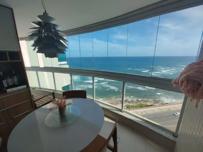 Apartamento com 1 dormitório para alugar, 50 m² por R$ 6.127,43/mês - Pituba - Salvador/BA