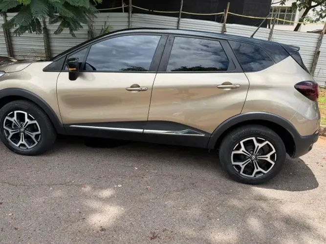 Renault Captur Iconic 1.3 TB 16V Flex 5P AUT 2022