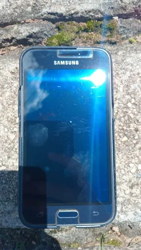 Samsung J1(Com capinha)