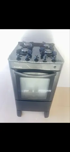 Vendo fogão esmaltec 250 reais.