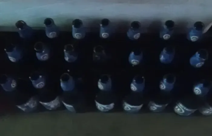 VENDO 80 GARRAFAS DE CERVEJA POR 70$