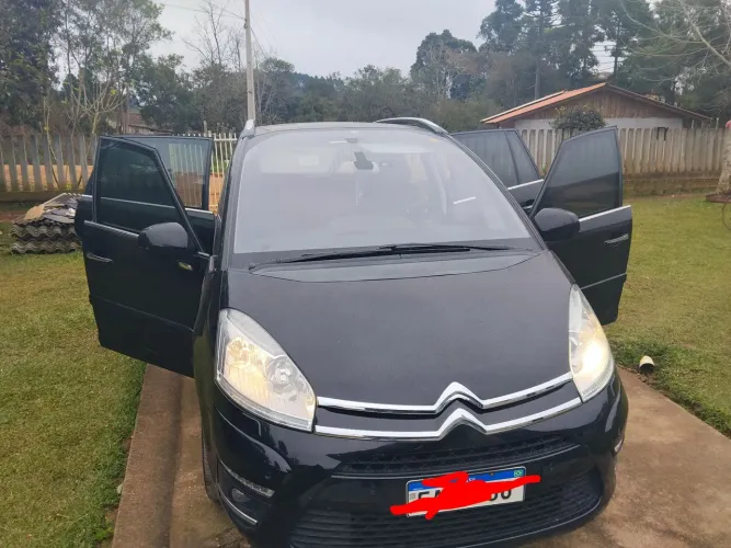 Citroen C4 Picasso Grand 2.0 16V 143cv AUT 2013