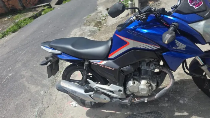 Vendo Titan 160 azul 12mil
