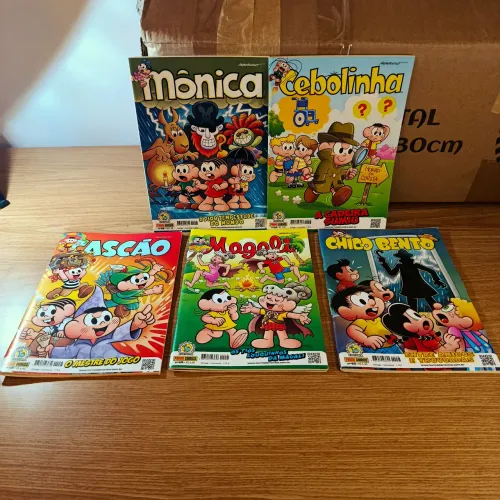 Kit com 5 Gibis Turma da Mônica Panini Comics N° 48, Abril/2019.