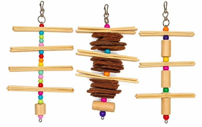 Kit com 03 Brinquedos para pássaros. Calopsitas, Periquitos e Agapornis 