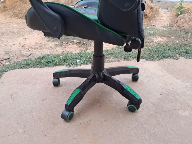 CADEIRA GAMER VERDE COM DEFEITO