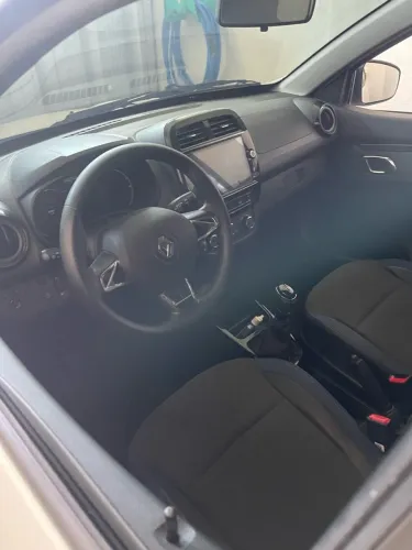 Renault Kwid Intense 1.0 Flex 12V 5P Mec. 2025