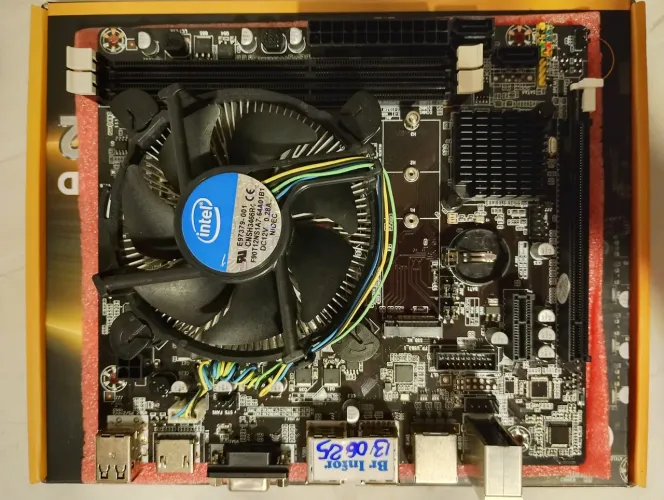 Placa mãe LGA 1155 + Processador Intel Core i3 3210 com Cooler