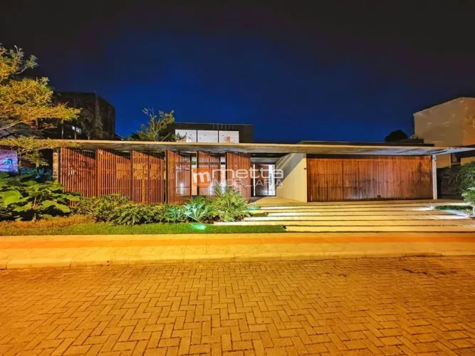Casa de Condomínio em condomínio à Venda em Cacupé, Florianópolis - SC