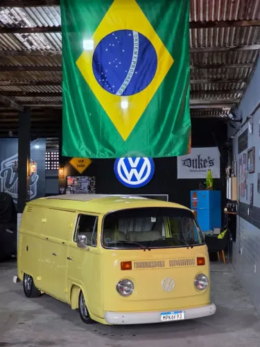 Volkswagen Kombi Furgão 1997